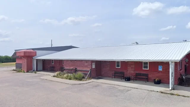 213 US-36 Belleville KS (2)