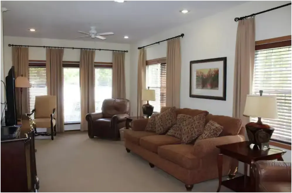 308 Washington St (1)