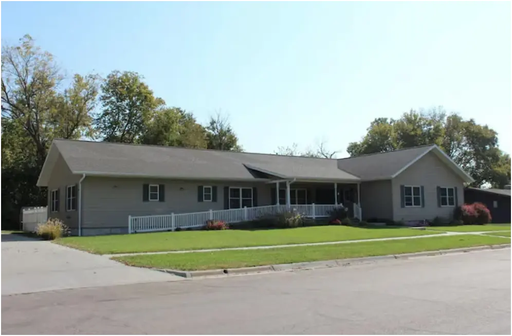 308 Washington St (4)