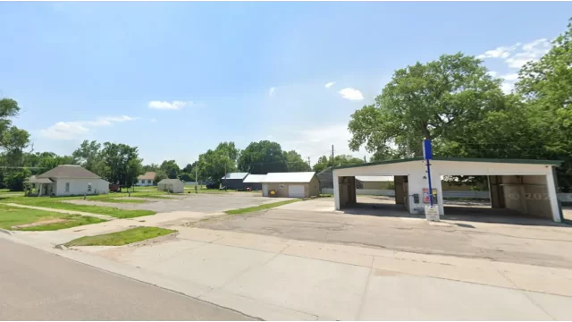 1114 M Street – Belleville RV (1)