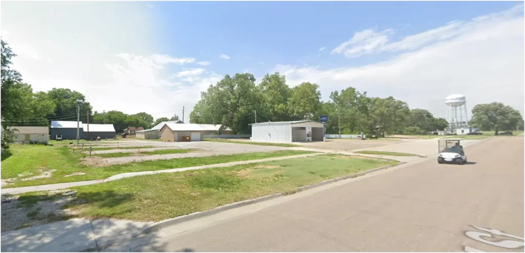 1114 M Street – Belleville RV (3)