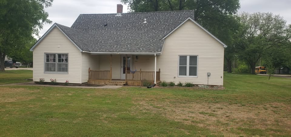 3 Beds 1 Bath House (1)