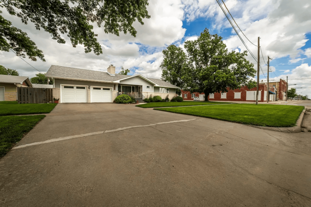 1117 19th St, Belleville, KS (1)