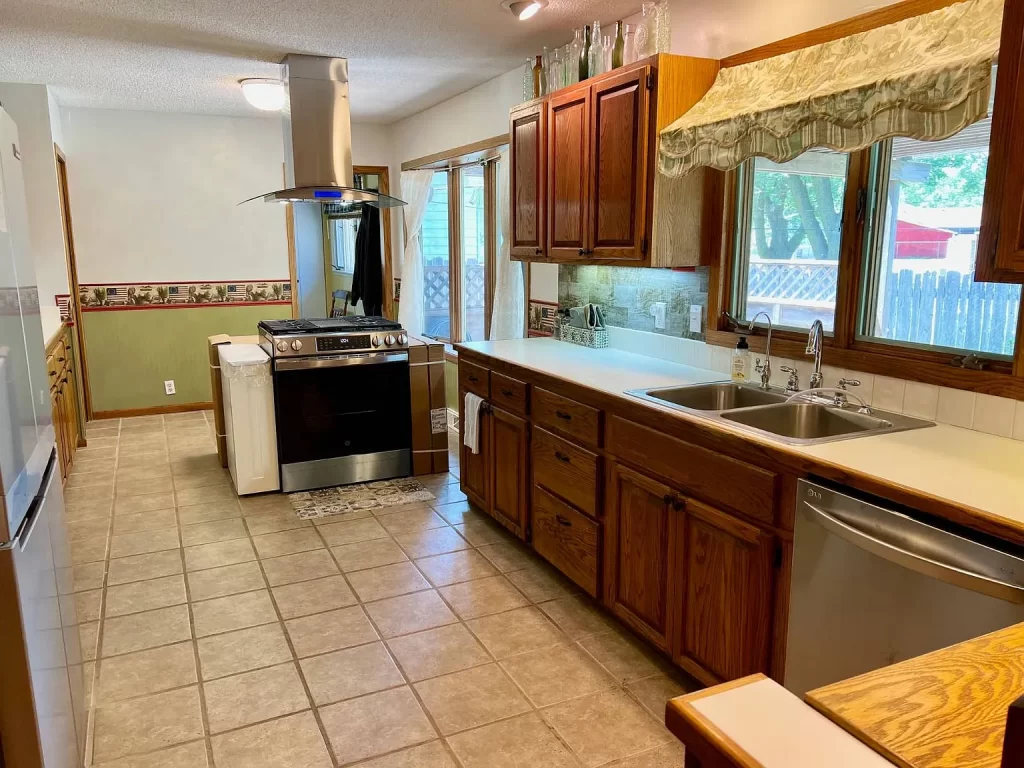 2304 O St, Belleville, KS (4)