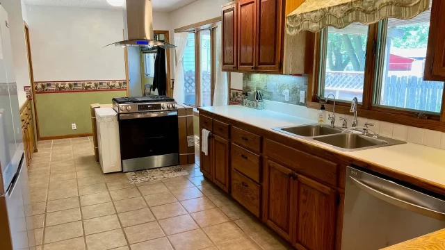 2304 O St, Belleville, KS (4)