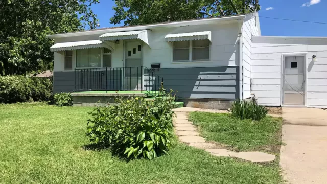 2201 N St Belleville, Kansas (1)