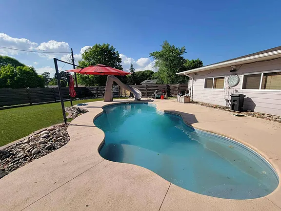 2402 Sunset Drive, Belleville, KS (2)