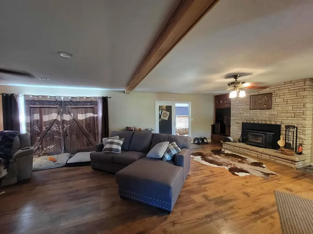 2402 Sunset Drive, Belleville, KS (3)