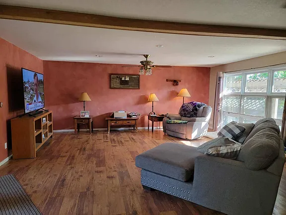 2402 Sunset Drive, Belleville, KS (4)