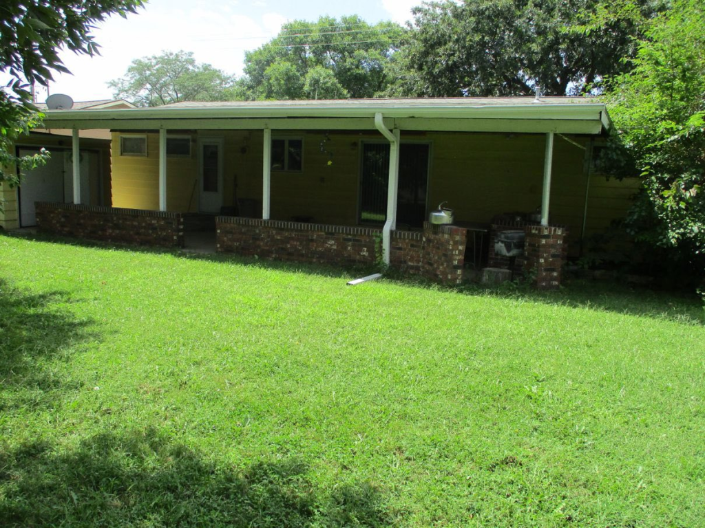 2313 S Street Belleville KS (2)