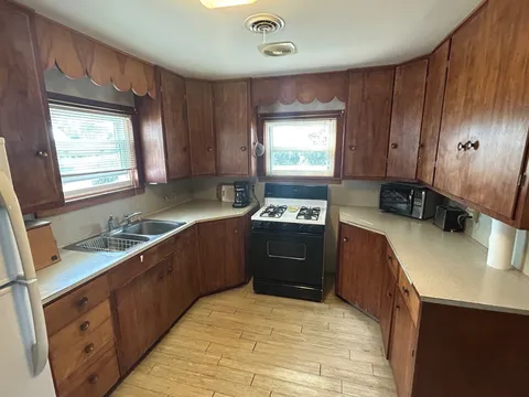 1495 Queen Road Belleville KS(3)